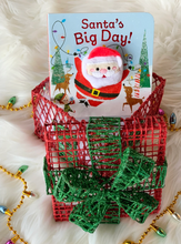 Load image into Gallery viewer, Santa's Big Day Finger Puppet Book