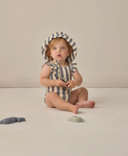 Load image into Gallery viewer, Ocean Retro Stripe Bucket Hat