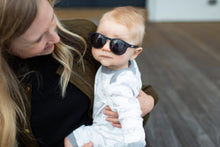 Load image into Gallery viewer, Black Ops Black Keyhole Sunglasses