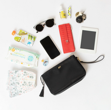 Load image into Gallery viewer, Cognac Classic Zip Pouch