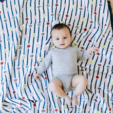 Load image into Gallery viewer, Play Ball 4-Layer Mulsin Quilt