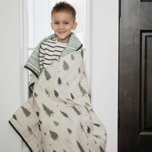 Load image into Gallery viewer, Pine Cotton 4-Layer Muslin Quilt