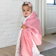 Load image into Gallery viewer, Pink Posies 4-Layer Mulsin Quilt