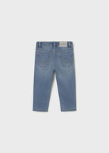 Load image into Gallery viewer, Light Wash Slim Fit Basic Jeans
