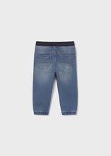 Load image into Gallery viewer, Medium Wash Pull On Jogger Denim
