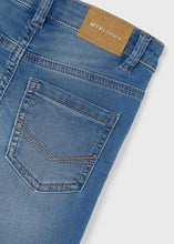 Load image into Gallery viewer, Boys Lighter Wash Skinny Fit Jeans
