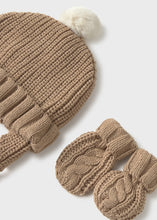 Load image into Gallery viewer, Camel Knit Hat and Mitten Set
