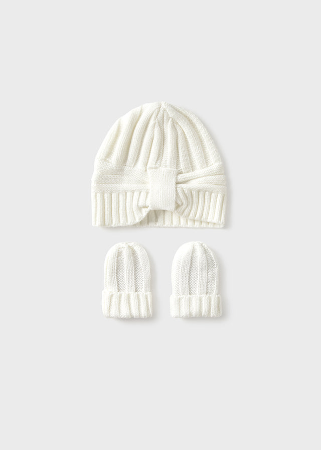 Cream Knit Hat and Mitten Set