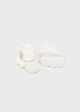 Load image into Gallery viewer, Heathered Oat Pom Pom Knit Booties
