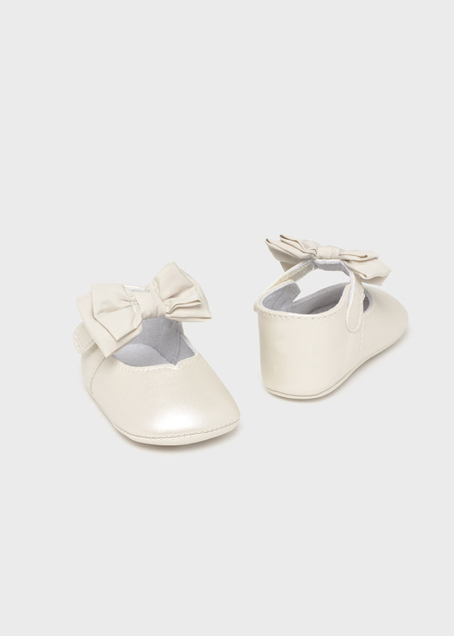 Porcelain Bow Maryjane Shoe