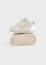 Load image into Gallery viewer, Tan Velcro Canvas Shoe
