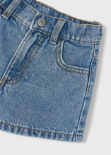 Load image into Gallery viewer, Girls Medium Basic Jean Shorts
