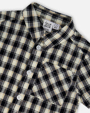 Load image into Gallery viewer, Black Check Button Up Short Sleeve Top
