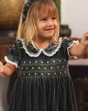Load image into Gallery viewer, Green Elizabeth Dress
