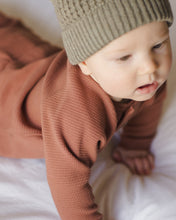 Load image into Gallery viewer, Cranberry Waffle Set
