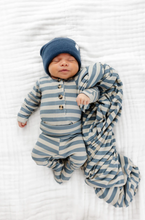 Load image into Gallery viewer, Lincoln Ribbed Swaddle Blanket
