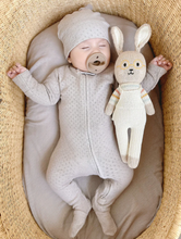Load image into Gallery viewer, Cloud Pointelle Knotted Hat
