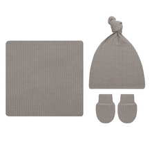 Load image into Gallery viewer, Beau Ribbed Newborn Hat Bundle
