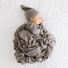Load image into Gallery viewer, Beau Ribbed Newborn Hat Bundle
