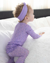Load image into Gallery viewer, Lila Ruffle Pointelle Zipper Footie
