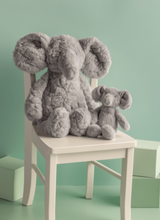 Load image into Gallery viewer, Mama &amp; Baby Elephant Plush Set
