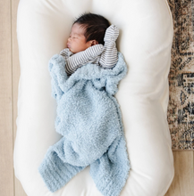 Load image into Gallery viewer, Bamboni Mini Blanket
