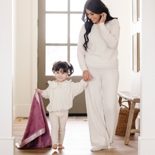 Load image into Gallery viewer, Satin Border Receiving Blanket
