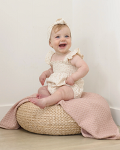 Load image into Gallery viewer, Ditsy Knotted Headband
