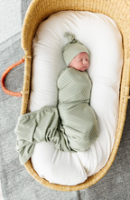 Load image into Gallery viewer, Carson Newborn Hat Bundle
