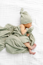 Load image into Gallery viewer, Collins Plush Newborn Hat Bundle
