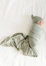 Load image into Gallery viewer, Collins Plush Newborn Hat Bundle
