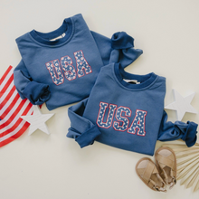Load image into Gallery viewer, USA Daisy Crewneck
