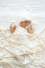 Load image into Gallery viewer, George Newborn Hat Bundle
