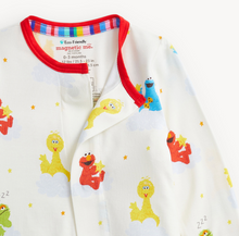 Load image into Gallery viewer, Elmo Modal Magnetic Footie
