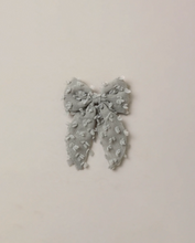 Load image into Gallery viewer, Eucalyptus Everly Bow
