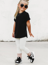 Load image into Gallery viewer, Black Basic Short Sleeve Tee
