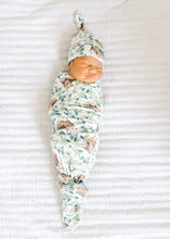 Load image into Gallery viewer, Bear Knit Swaddle Blanket
