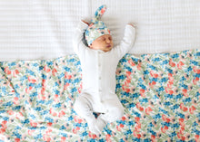 Load image into Gallery viewer, Wren Knit Swaddle Blanket
