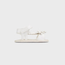 Load image into Gallery viewer, White Bow Baby Sandal
