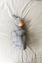 Load image into Gallery viewer, Canyon Knit Swaddle Blanket
