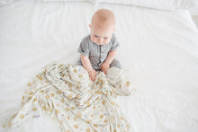 Load image into Gallery viewer, Chip Knit Swaddle Blanket
