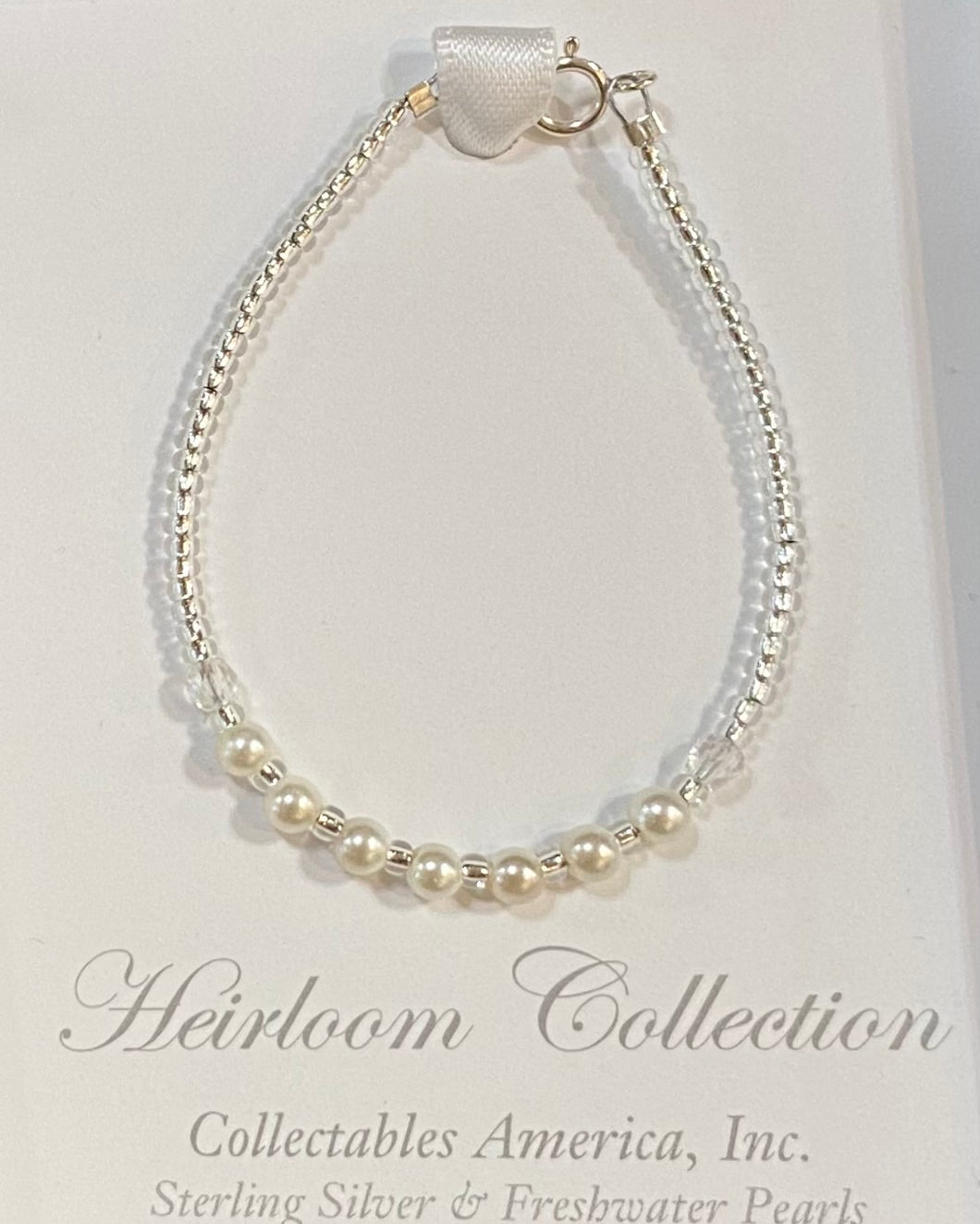 Half Pearls Clasp Bracelet