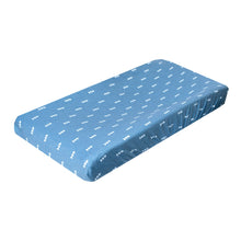 Load image into Gallery viewer, North Knit Changing Pad Cover
