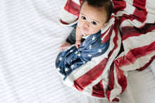 Load image into Gallery viewer, Patriot 3-Layer Stretchy Quilt
