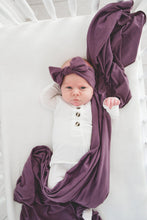 Load image into Gallery viewer, Plum Knit Headband Bow
