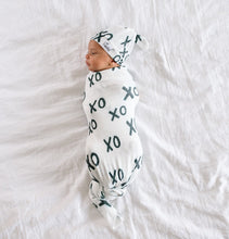 Load image into Gallery viewer, XOXO Knit Swaddle Blanket
