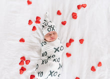 Load image into Gallery viewer, XOXO Knit Swaddle Blanket
